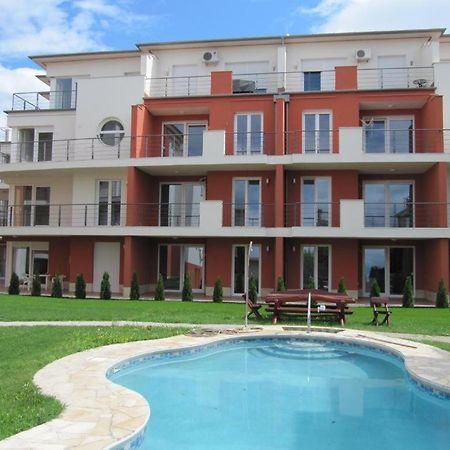 Goldenbeach Deluxe Apartment Шиофок Экстерьер фото