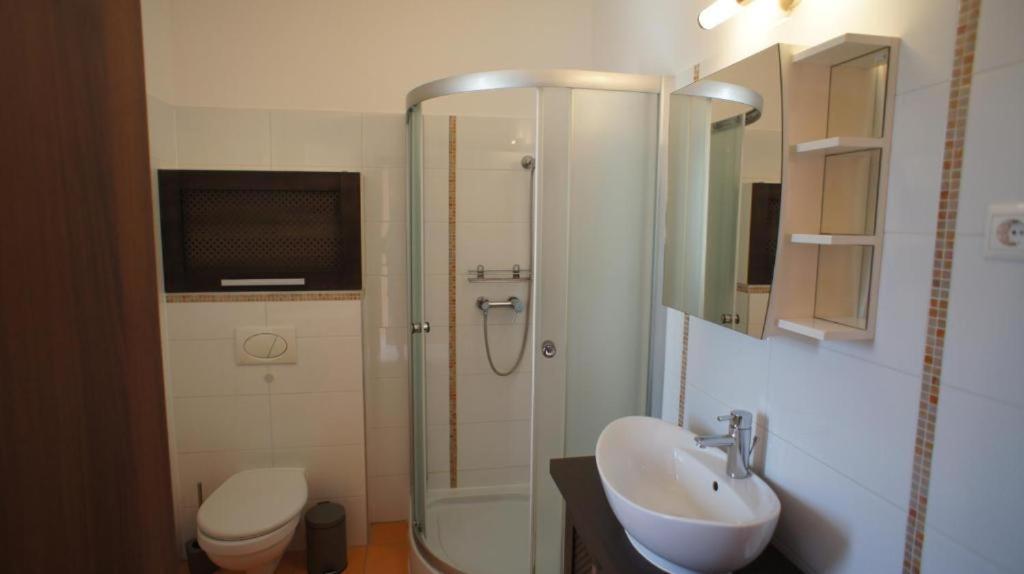 Goldenbeach Deluxe Apartment Шиофок Экстерьер фото